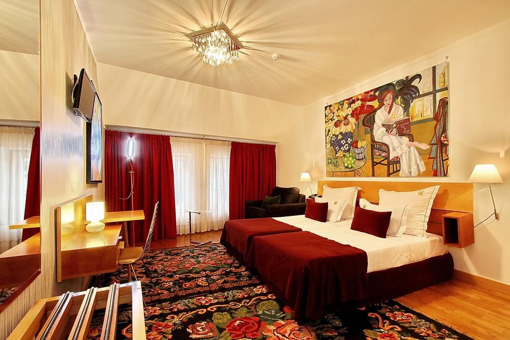 Hotel Mestre De Avis Guimarães Стая снимка