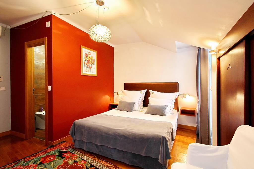 Hotel Mestre De Avis Guimarães Стая снимка